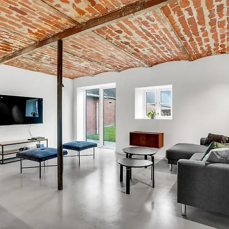 7 Bedroom Stunning In Daire *