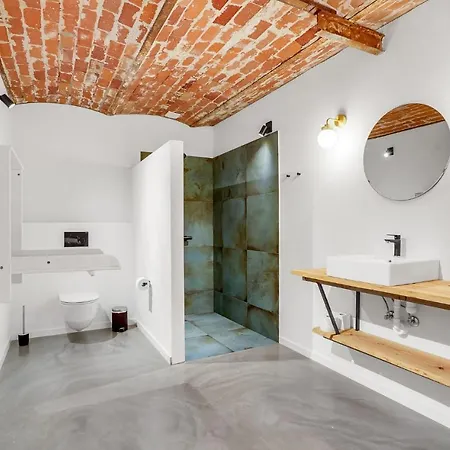 7 Bedroom Stunning In Appartamento *